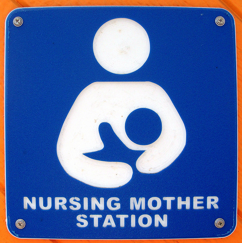 nurstingmother nursing mother
