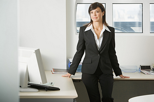 Womaninsuit Womaninsuit