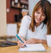 women with cheat sheet